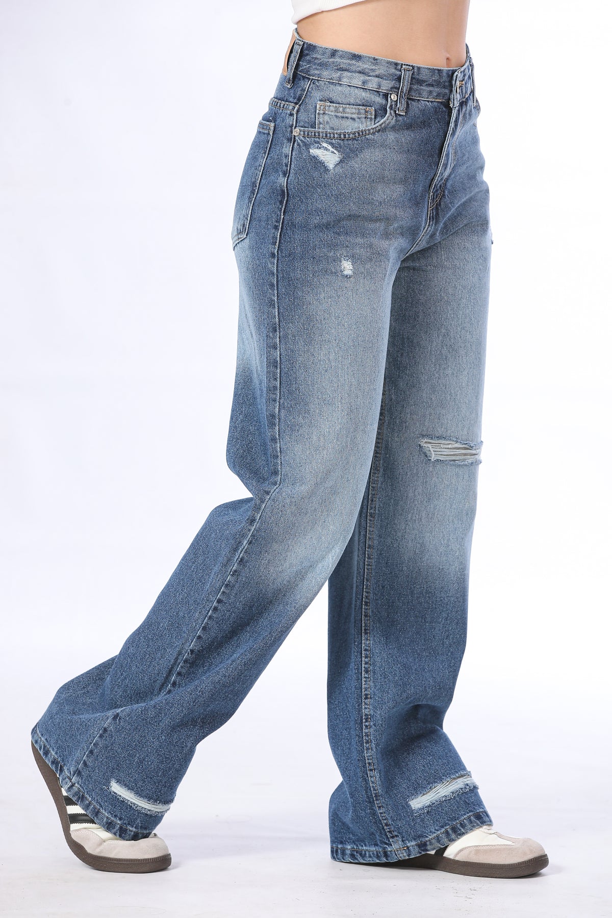 Distressed Vintage Wash Wide Leg Jeans - 11705