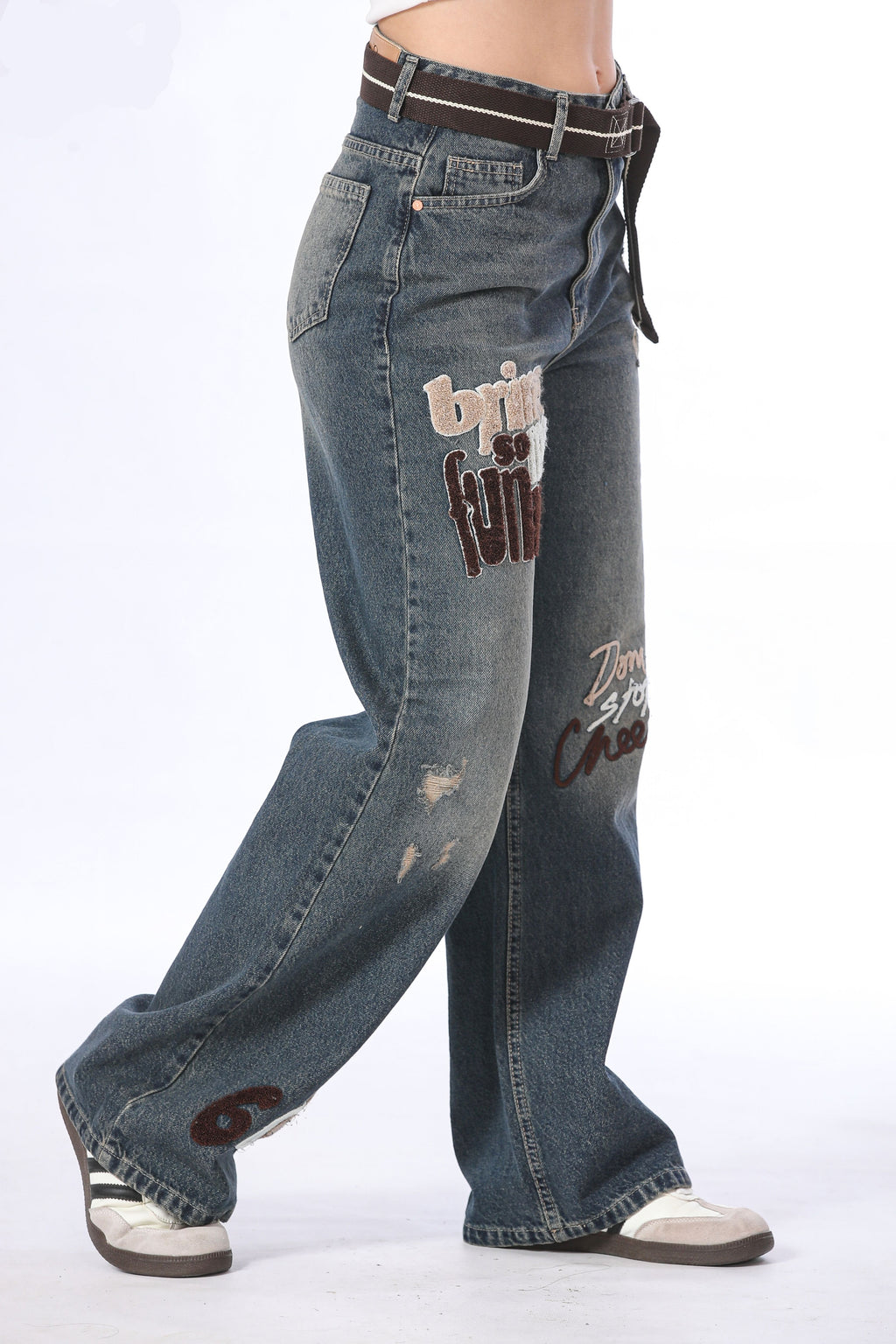 Belted Dark Wash Graphic Patch Jeans - 11680